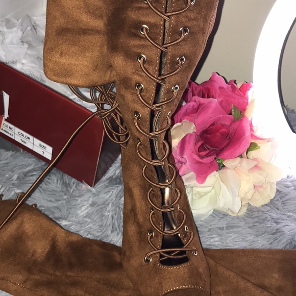 Brown lace up over the knee boots - Picture 5 of 9